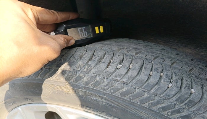 2015 Ford Ecosport TITANIUM 1.5L PETROL AT, Petrol, Automatic, 50,382 km, tyre