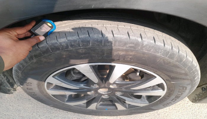 2018 Maruti S Cross ZETA 1.3, Diesel, Manual, 3,10,125 km, tyre