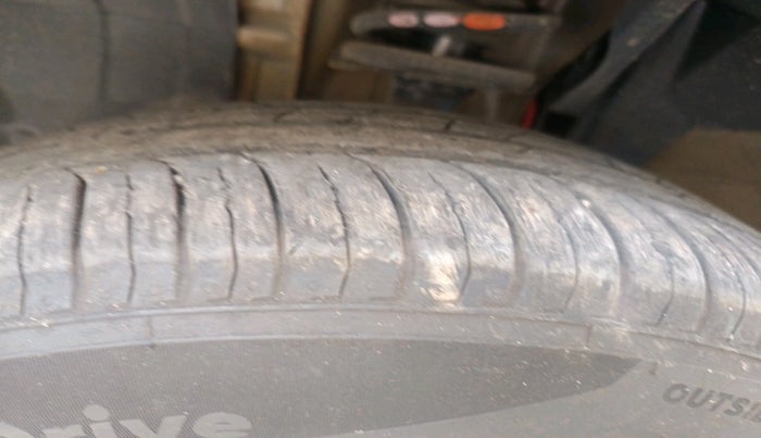 2023 Renault TRIBER RXZ, Petrol, Manual, 10,634 km, tyre