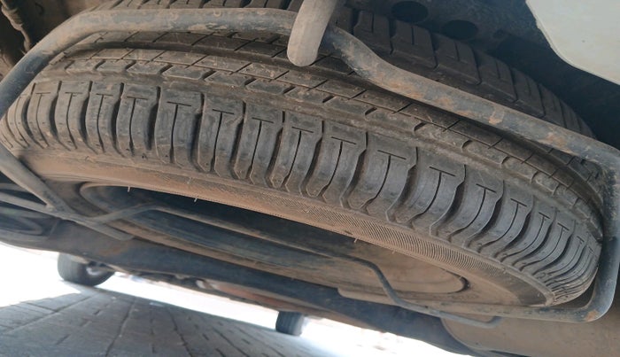 2019 Maruti Ertiga VXI CNG, Petrol, Manual, 90,576 km, tyre