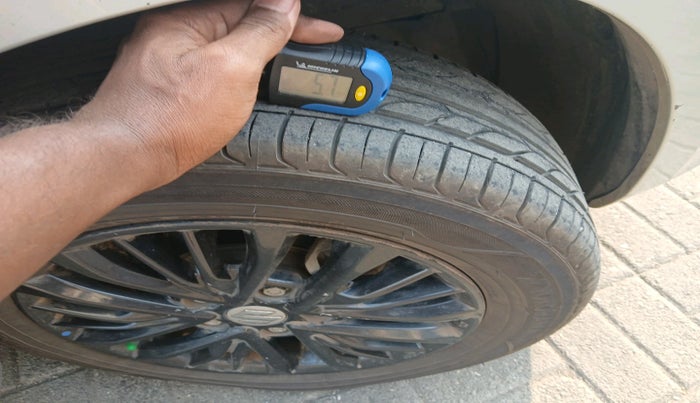 2019 Maruti Ertiga VXI CNG, Petrol, Manual, 90,576 km, tyre