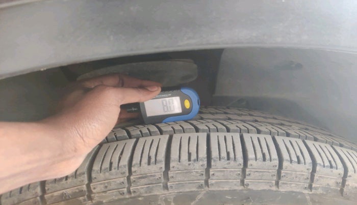 2015 Mahindra XUV500 W10, Diesel, Manual, 77,281 km, tyre