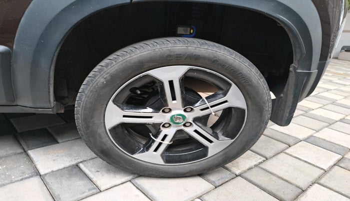 2022 Renault Kiger RXT AMT, Petrol, Automatic, 18,246 km, tyre