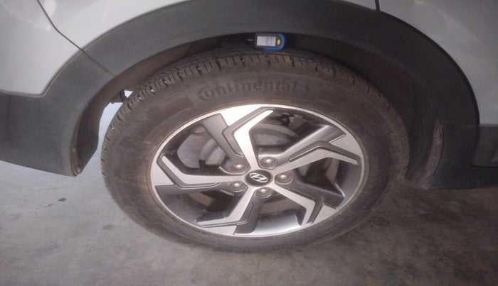 2019 Hyundai Creta SX AT 1.6 DIESEL, Diesel, Automatic, 1,94,442 km, tyre