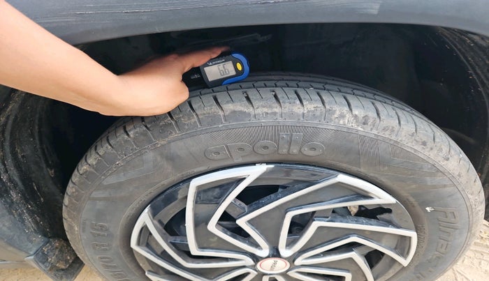 2022 Tata PUNCH ACCOMPLISHED MT, Petrol, Manual, 9,439 km, tyre