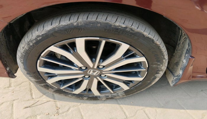 2017 Honda City 1.5L I-VTEC VX CVT, Petrol, Automatic, 87,686 km, tyre