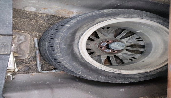 2017 Honda City 1.5L I-VTEC VX CVT, Petrol, Automatic, 87,686 km, tyre