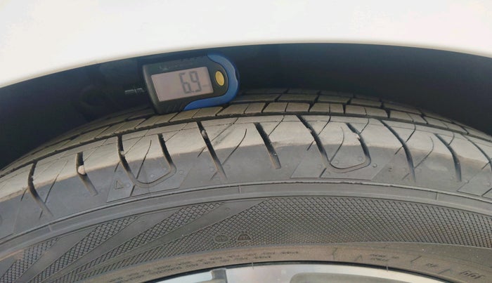 2022 Skoda SLAVIA STYLE 1.5L TSI DSG, Petrol, Automatic, 54,829 km, tyre