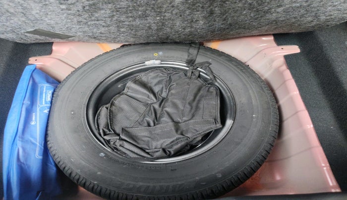 2021 Tata ALTROZ XZ PETROL, Petrol, Manual, 7,074 km, tyre