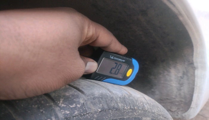 2011 Toyota Etios G, Petrol, Manual, 61,522 km, tyre