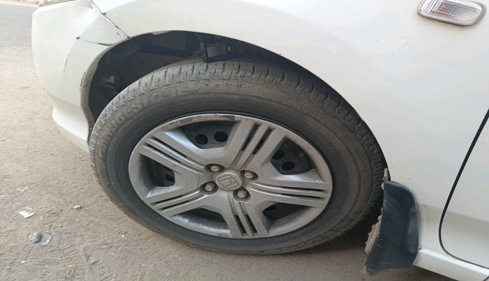 2011 Honda City 1.5L I-VTEC S MT, Petrol, Manual, 1,65,176 km, tyre