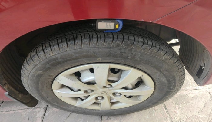 2014 Hyundai Eon ERA +, Petrol, Manual, 42,940 km, tyre