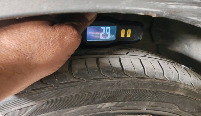 2011 Chevrolet Spark LT 1.0, Petrol, Manual, 57,376 km, tyre