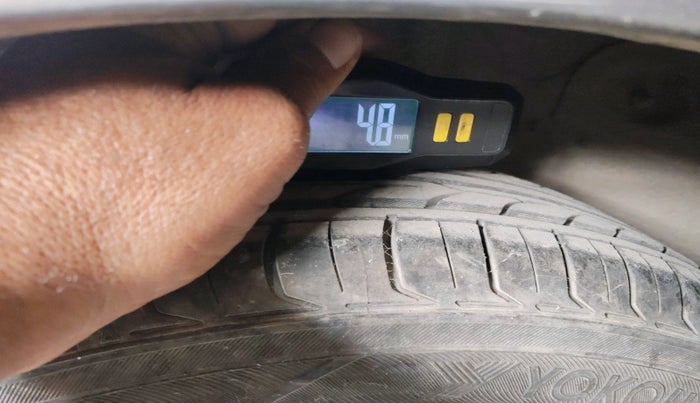 2011 Chevrolet Spark LT 1.0, Petrol, Manual, 57,376 km, tyre