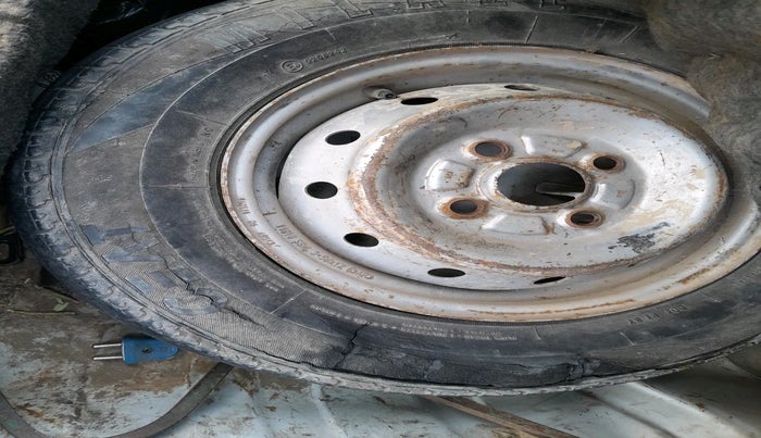 2011 Maruti Alto LX, Petrol, Manual, 99,187 km, tyre