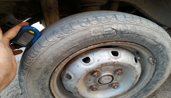 2011 Maruti Alto LX, Petrol, Manual, 99,187 km, tyre