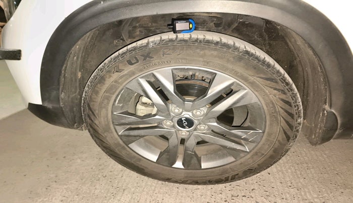 2022 KIA SELTOS HTX IVT 1.5 PETROL, Petrol, Automatic, 28,675 km, tyre