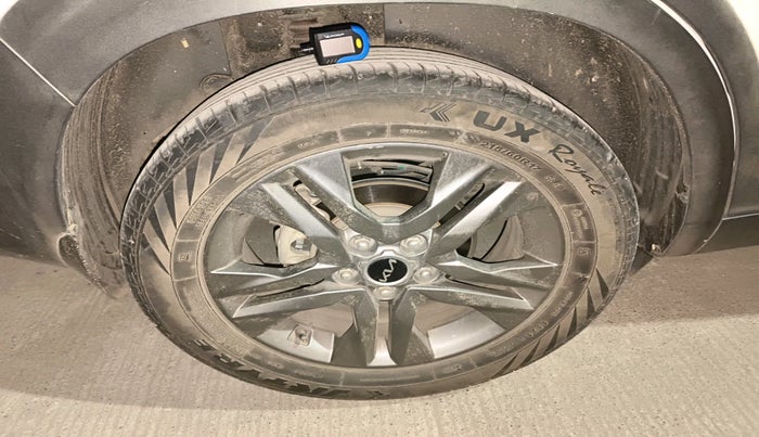 2022 KIA SELTOS HTX IVT 1.5 PETROL, Petrol, Automatic, 28,675 km, tyre