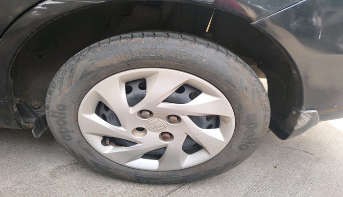 2013 Honda Amaze 1.5L I-DTEC S, Diesel, Manual, 1,05,724 km, tyre