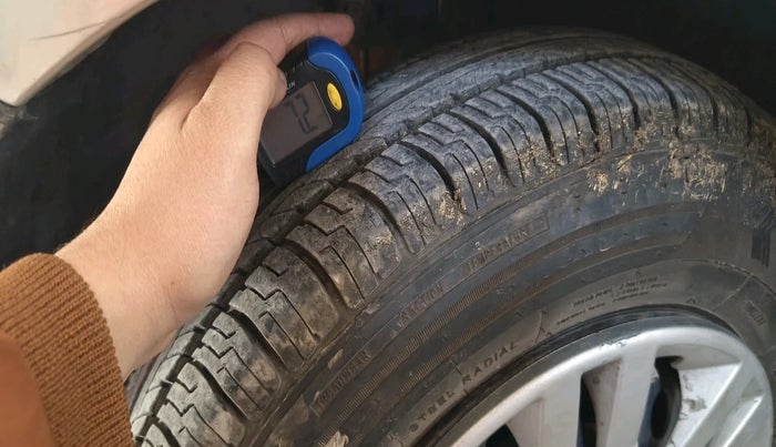 2019 Maruti Dzire VXI, Petrol, Manual, 59,682 km, tyre