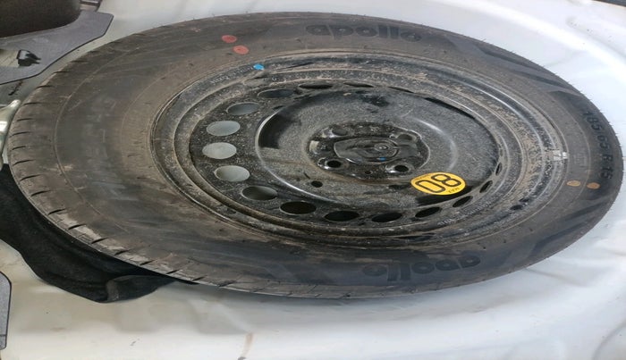 2023 Maruti Baleno ZETA PETROL 1.2, Petrol, Manual, 1,00,042 km, tyre