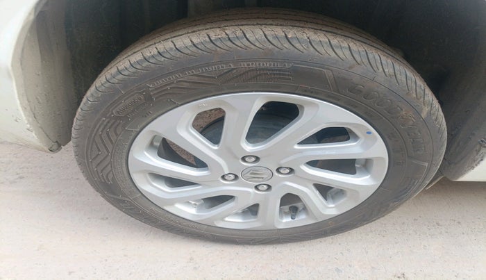 2023 Maruti Baleno ZETA PETROL 1.2, Petrol, Manual, 1,00,042 km, tyre