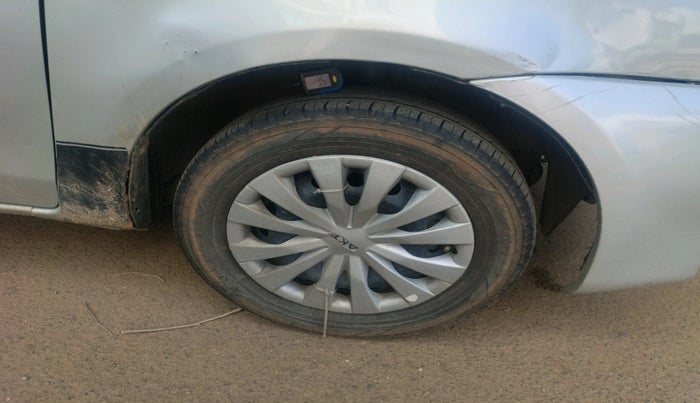 2011 Toyota Etios Liva G, Petrol, Manual, 62,759 km, tyre