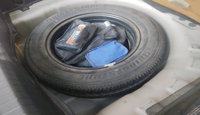 2018 Hyundai Elite i20 ASTA 1.2, Petrol, Manual, 33,896 km, tyre