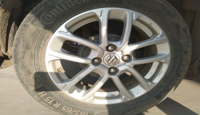 2018 Maruti Swift ZDI AMT, Diesel, Automatic, 1,07,759 km, tyre