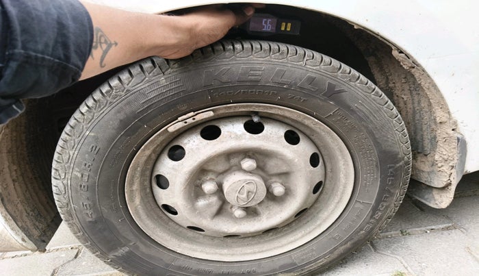 2013 Hyundai Eon ERA +, Petrol, Manual, 1,82,047 km, tyre