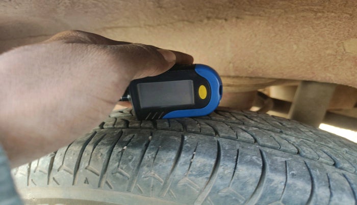 2018 Maruti Alto 800 LXI, Petrol, Manual, 67,328 km, tyre