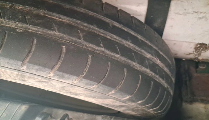 2018 Hyundai Elite i20 MAGNA EXECUTIVE 1.2, Petrol, Manual, 1,20,785 km, tyre