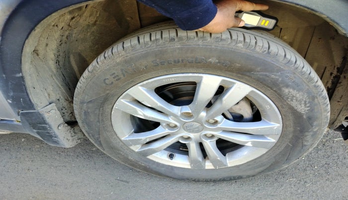 2017 Maruti Vitara Brezza ZDI PLUS, Diesel, Manual, 1,83,334 km, tyre