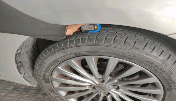 2016 Maruti Ciaz ZXI+ AT, Petrol, Automatic, 38,449 km, tyre