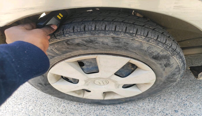 2011 Maruti A Star VXI, Petrol, Manual, 35,795 km, tyre