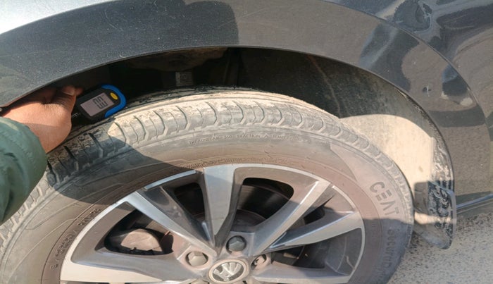 2022 Skoda SLAVIA STYLE 1.5L TSI DSG, Petrol, Automatic, 17,949 km, tyre