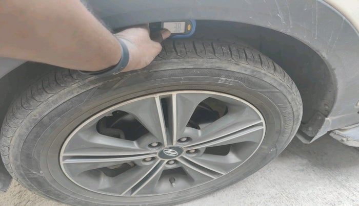 2016 Hyundai Creta SX PLUS AT 1.6 DIESEL, Diesel, Automatic, 83,050 km, tyre