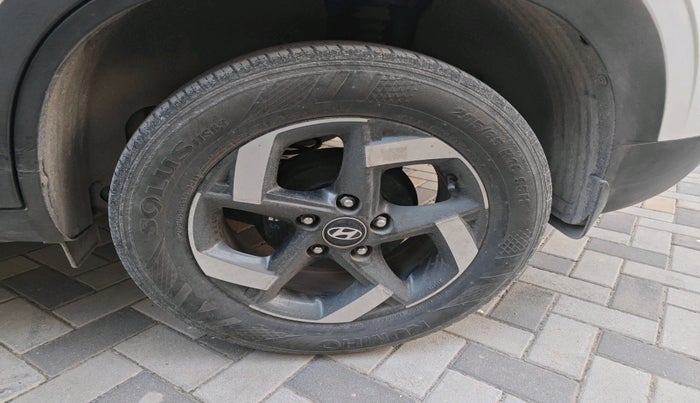 2020 Hyundai Creta EX 1.5 PETROL, Petrol, Manual, 43,781 km, tyre