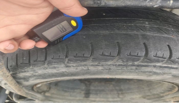 2015 Maruti Ertiga VDI, Diesel, Manual, 73,685 km, tyre