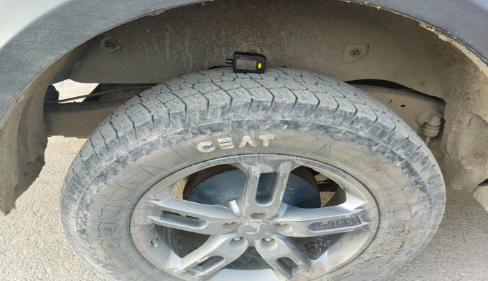 2022 Mahindra Thar LX HT PETROL 4WD MT, Petrol, Manual, 42,642 km, tyre