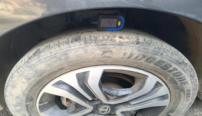 2020 Tata Tiago XZ PETROL, Petrol, Manual, 35,169 km, tyre