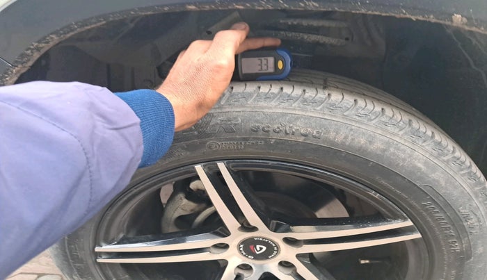 2021 Maruti Vitara Brezza VXI, Petrol, Manual, 52,324 km, tyre