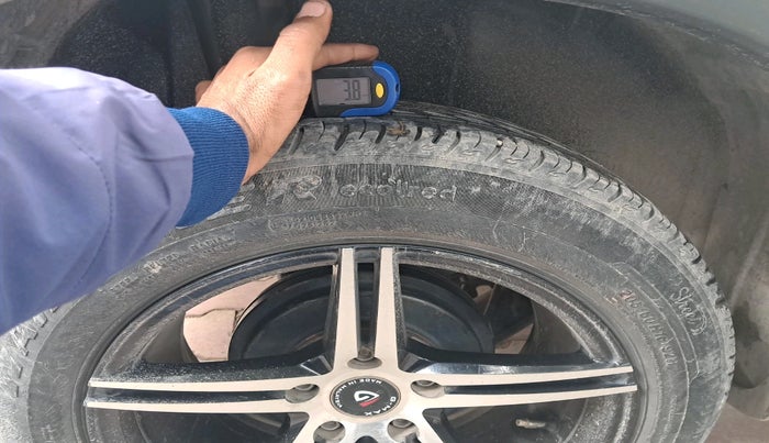 2021 Maruti Vitara Brezza VXI, Petrol, Manual, 52,324 km, tyre