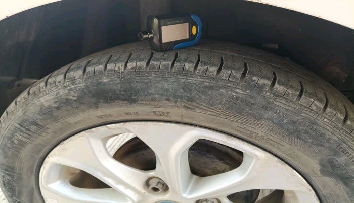 2016 Ford Figo Aspire TITANIUM 1.2 PETROL, Petrol, Manual, 68,066 km, tyre