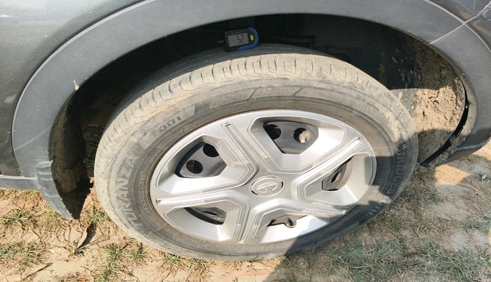 2022 Tata NEXON XM PETROL, Petrol, Manual, 9,931 km, tyre