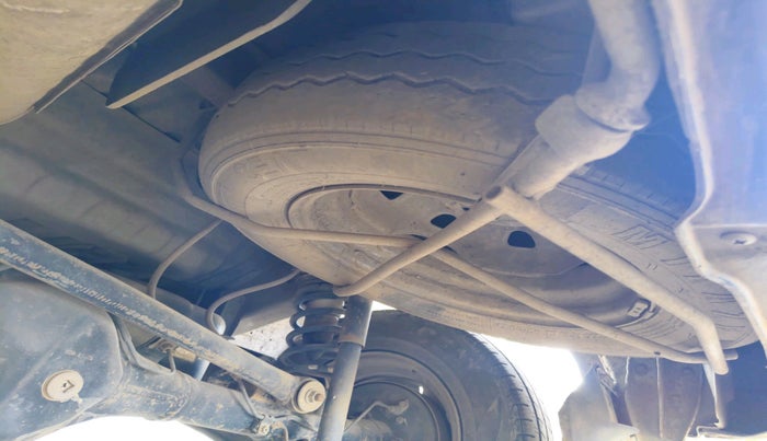 2021 Maruti Eeco 5 STR WITH A/C+HTR, Petrol, Manual, 83,980 km, tyre