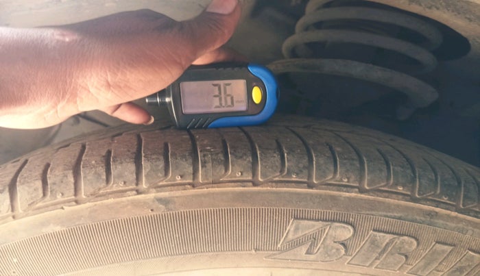 2011 Maruti SX4 VXI CNG, Petrol, Manual, 82,767 km, tyre