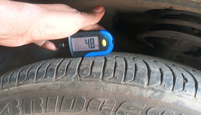 2011 Maruti SX4 VXI CNG, Petrol, Manual, 82,767 km, tyre