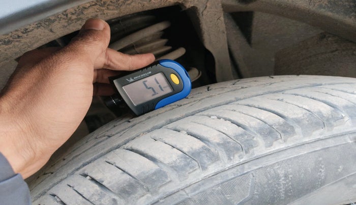 2023 Renault Kiger RXT (O) MT, Petrol, Manual, 27,687 km, tyre