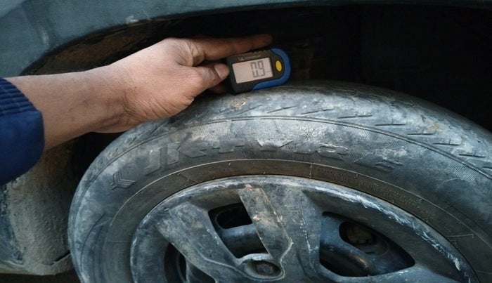 2015 Renault Kwid RXT 0.8 (O), Petrol, Manual, 1,18,012 km, tyre